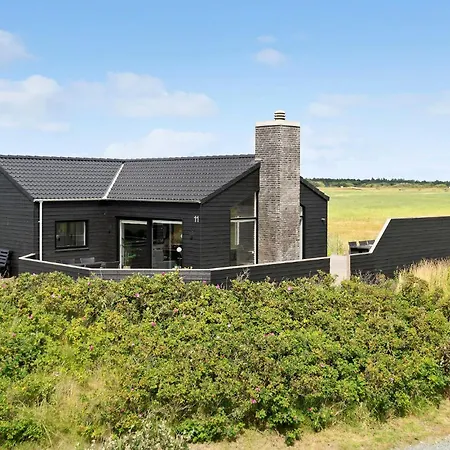 Holiday home Beautiful In With Kitchen *